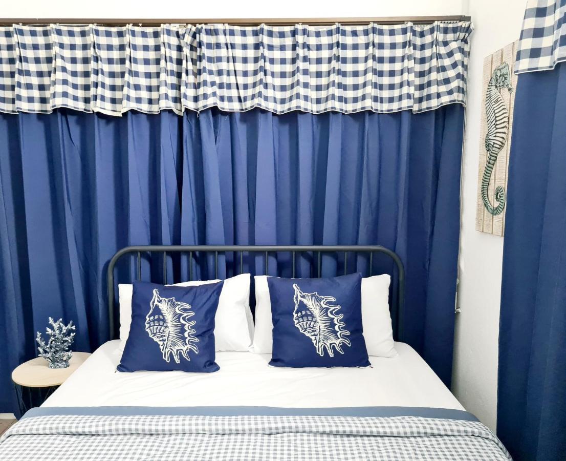 527 Beachhouse L 5 Bedroom With Swimming Pool - 3Min Walk To The Beach Танджунг-Бунга Экстерьер фото