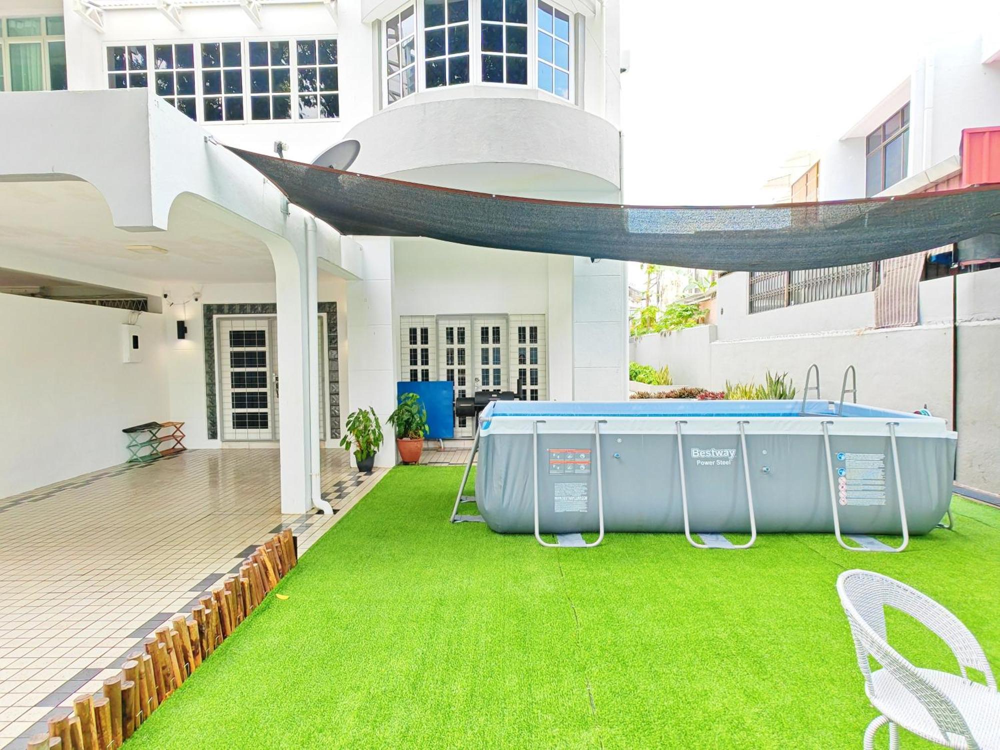 527 Beachhouse L 5 Bedroom With Swimming Pool - 3Min Walk To The Beach Танджунг-Бунга Экстерьер фото